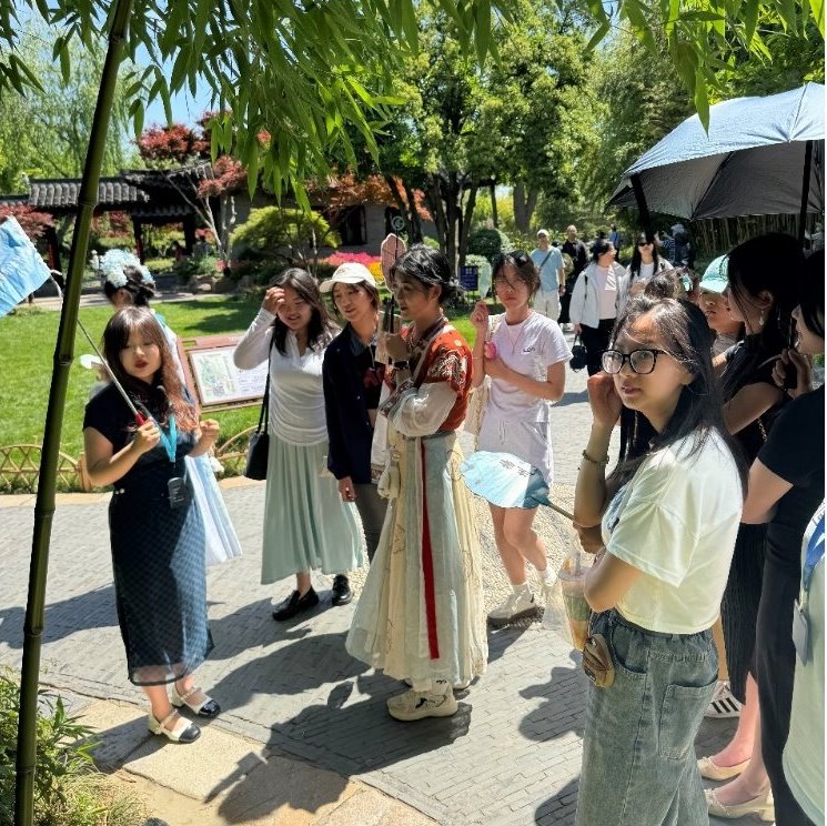 2025新澳门免费原料大全