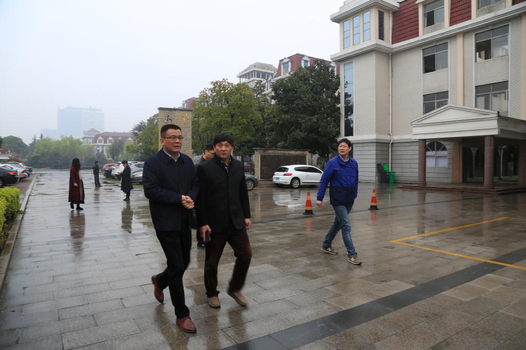 2025新澳门免费原料大全