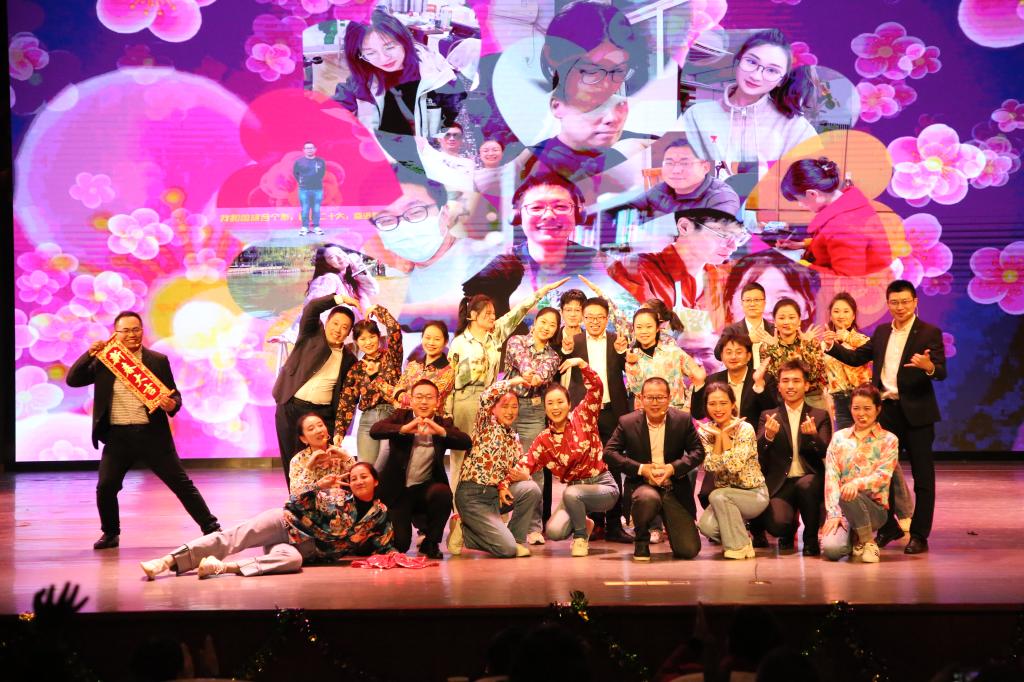 2025新澳门免费原料大全