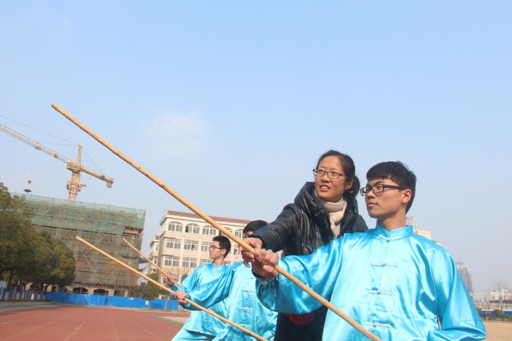 2025新澳门免费原料大全