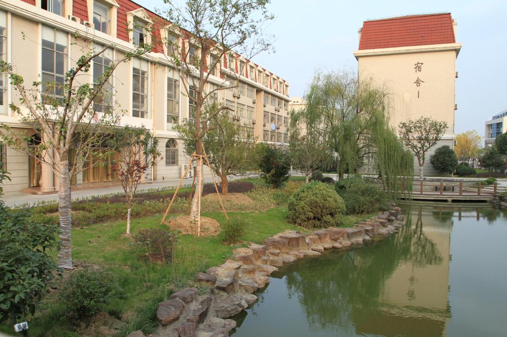 2025新澳门免费原料大全